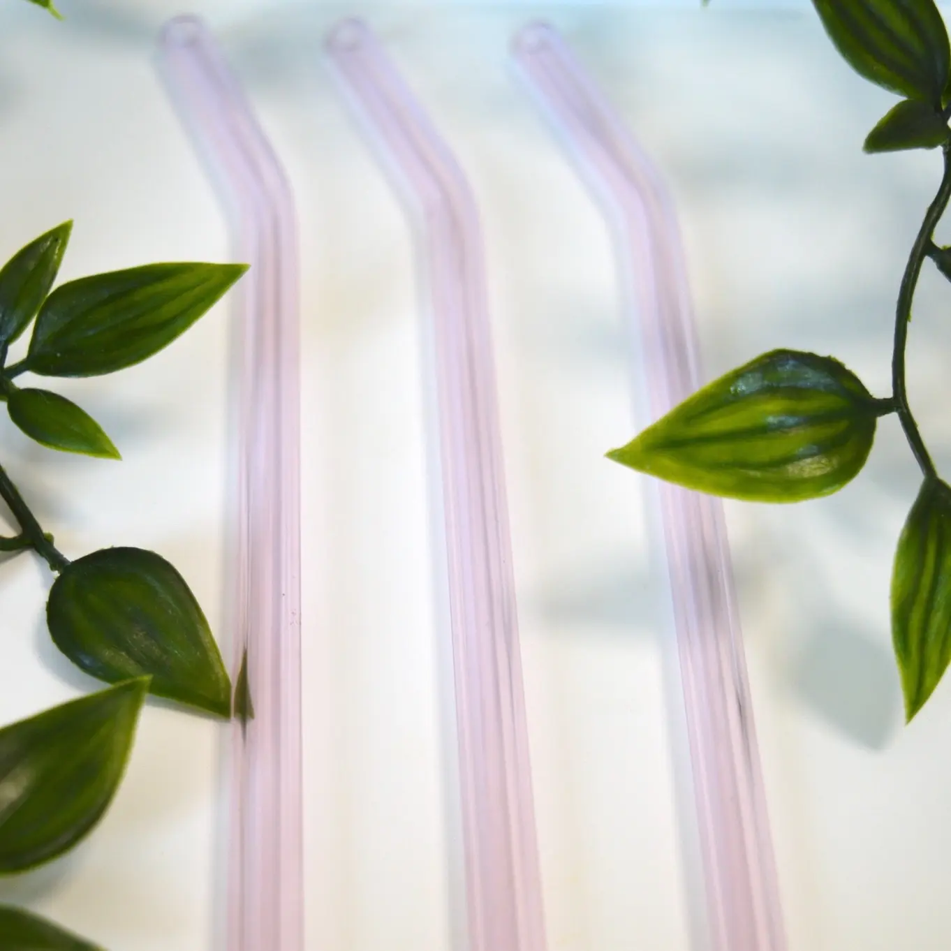 Pink Reusable Glass Straw (1 straw)