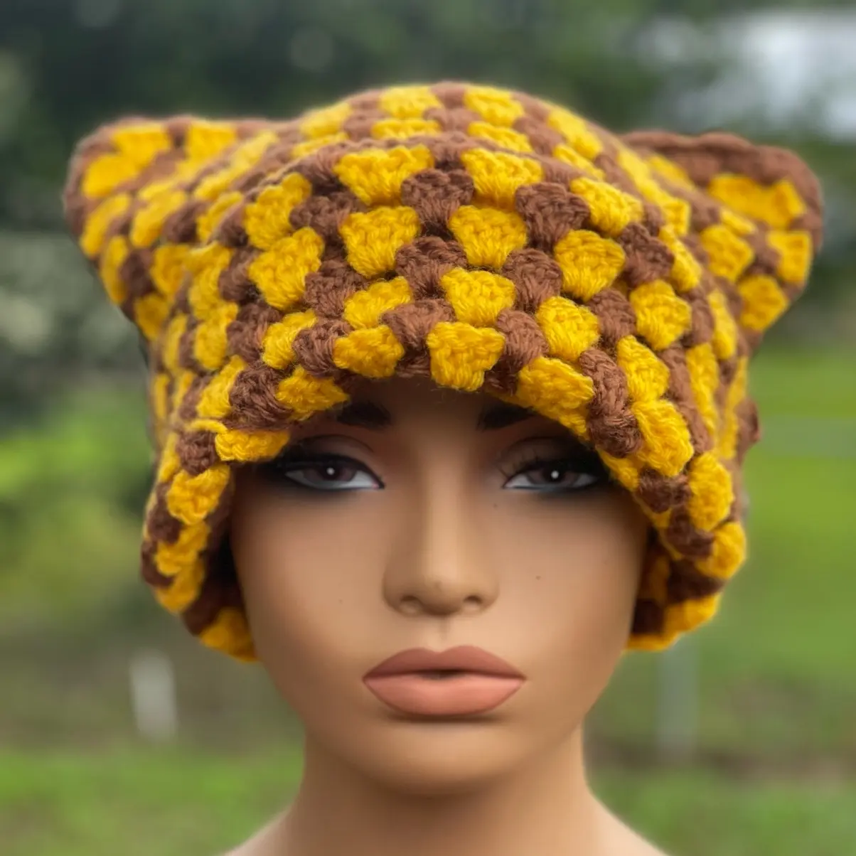 Granny Square Cat Beanie for Women - Soft and Warm Hat