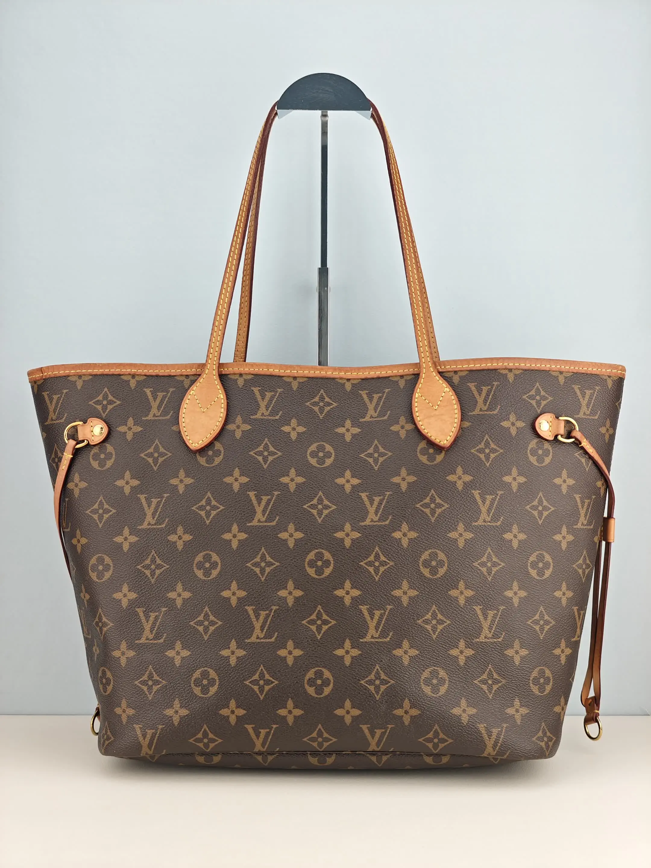 Pre-owned Monogram coated canvas with natural leather trim Shoulder bags Louis Vuitton Neverfull MM Tote Bag【 Micro chip】