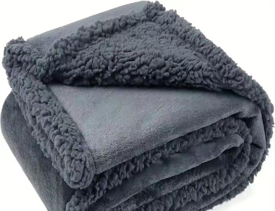 Item: Gray, Small 40" X 28"