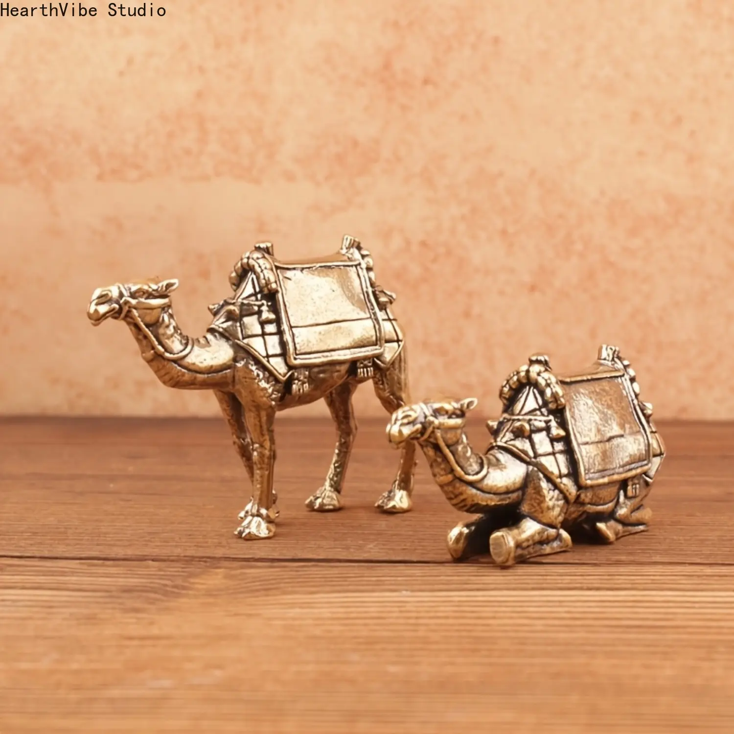 Creative Brass Camel Figurine, Solid Metal Decorative Sculpture for Tabletop Decor, Small Desktop Ornament Gift, Decorative Sculptures, Desktop Ornaments, Figurines Decor, Home Decor Statue