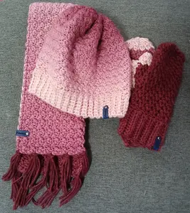 Burgundy Ombre Scarf, Hat, and Mitton Set - Elegant Design for Versatile Wear