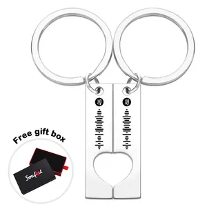 Scannable Custom Music Code Keychain DIY Engraved Custom Music Song Keychain Fashion for Couples