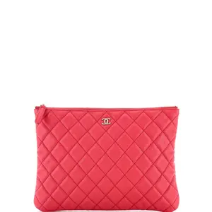 Pre-owned CHANEL Leather Clutches & Wristlets O Case Clutch Quilted Caviar Medium by Rebag