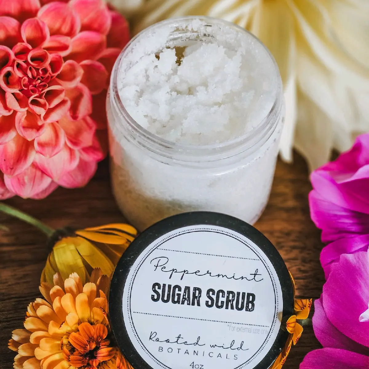 Peppermint Sugar Scrub for Exfoliating - Body Care with Comfort and Aroma
