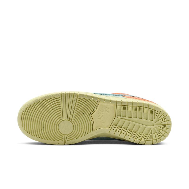 Nike SB Dunk Low 'Orange Emerald Rise' DV5429-800