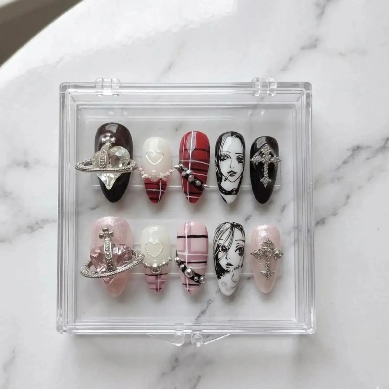 Nana Inspired Press On Nails, Y2K Punk Goth Anime Nails, Black Pink Plaid Nails, Vivienne Style 3D Charms, Alt Girl Press On Set