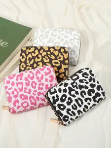 Fashion leopard print women's credit card bag, coin wallet with zipper around, women's simple credit card storage bag, simple casual multi card clip, Fashionable card holder, suitable for outdoor, travel, and back to school