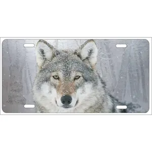 wolf predator in the snow novelty front license plate Decorative vanity car tag