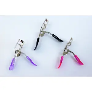 EYELASH CURLER