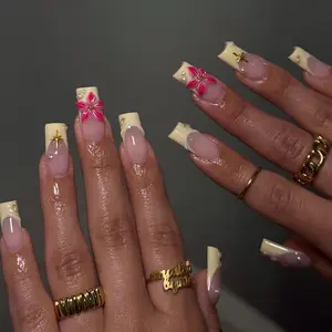 Cream French Press On Nails with 3D Floral Accent, Glossy & Elegant Square Nails