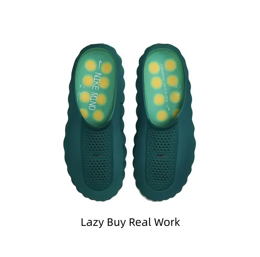 Deep forest green cloud slip-ons with cushioned footbed and drainage holes. Ultra lightweight, quick-dry material fits showers, balcony rest and midnight snack runs, soft thick sole eases foot fatigue all day long.