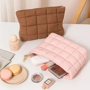 Korean-style Quilted Makeup Bag High-appearance Solid Color Cream Clutch Travel Skincare Storage Toiletry Bag with Quilted Design for Makeup & Skincare