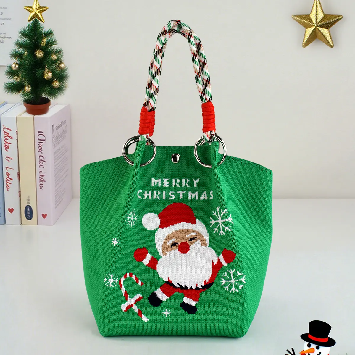 Santa green