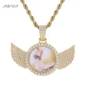 Personalized Photo Pendant Gifts for Women Men - Necklace for Hip Hop Jewelry Lovers，Personalized Memorial Gifts，Custom Necklace Picture Necklace Memory Pendant with Chain Gift for Her