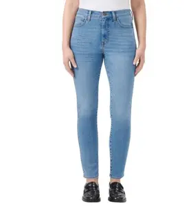 Kirkland Signature Women's Size 18 Skinny Jeans, Light Blue