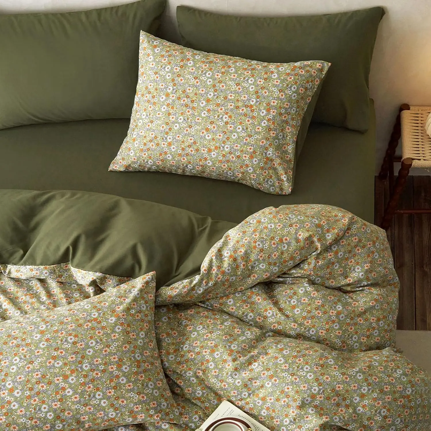 Queen Size 3-Piece Olive Green Floral Duvet Cover Bedding Set - Soft Lightweight Quilt Bedding Set, Vintage Cottagecore Aesthetic Room Decor for Teen Girls, Girl Room Decor Home Supplies