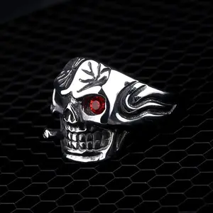 A European and American Light Luxury Cigar Skull Ring with A Retro Trendy and Domineering Dark Style, Suitable for Daily Wear Jewelry, A Gift for Boyfriends and FriendsGift