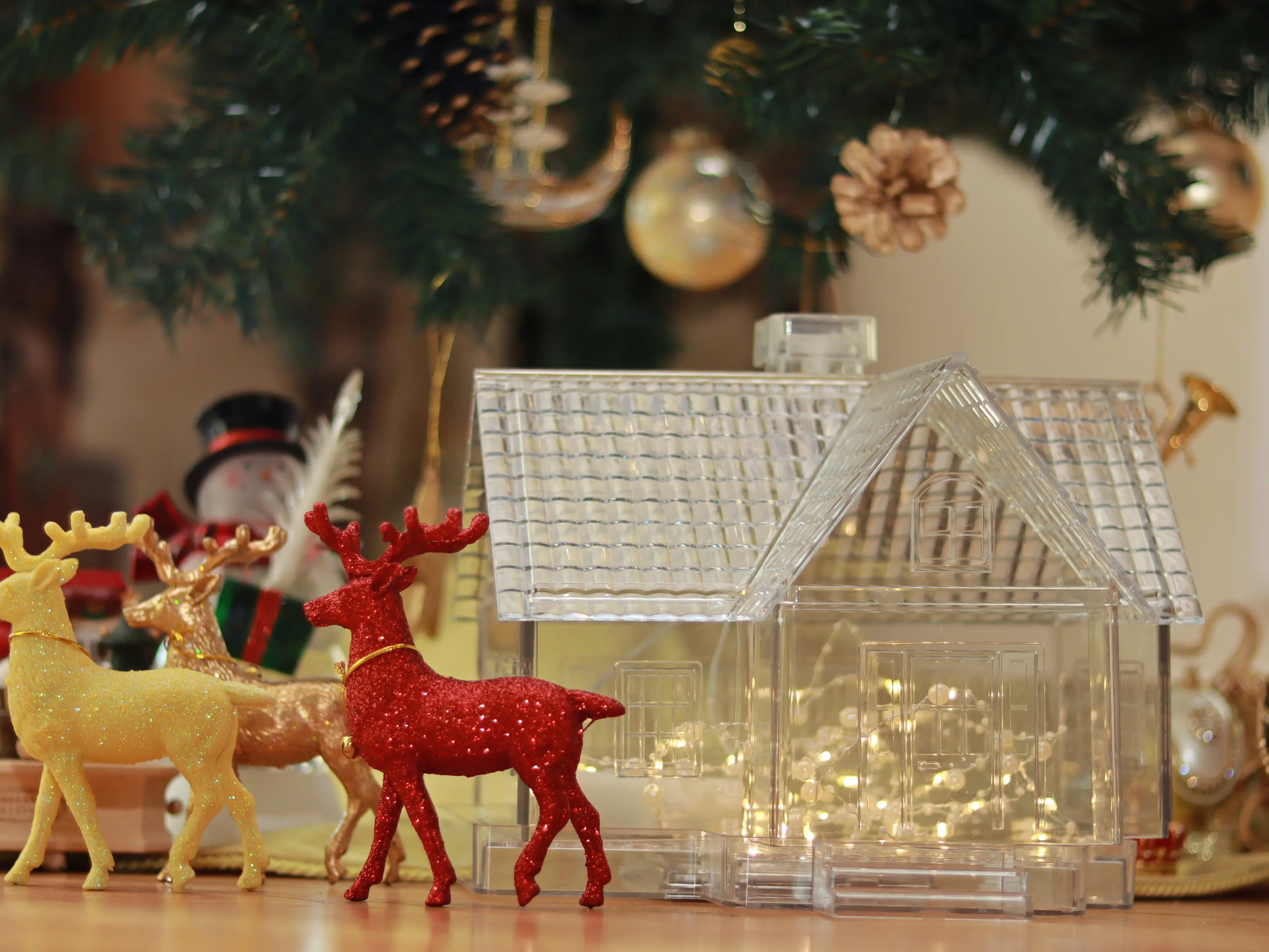 Lite N' Fresh Gingerbread Decoration House Container Jar and DIY Craft Box Set with Sustainable Solar-Powered Light Panel and Remote Control - Chirstams Durable Colorful Decoration