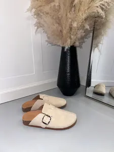 Gilroy Clogs - Beige (Wide Friendly)