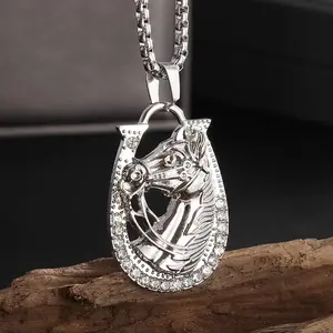 Exquisite Hip Hop Zircon Animal Horse Head and Horse Hoof Pendant Necklace for Men and Women Fashionable and Cool Jewelry Gift