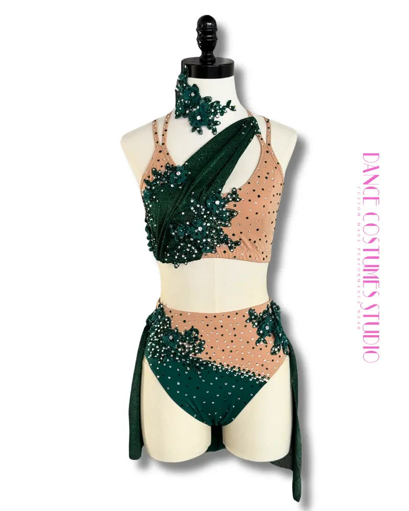 Lyrical costumes - TikTok Shop