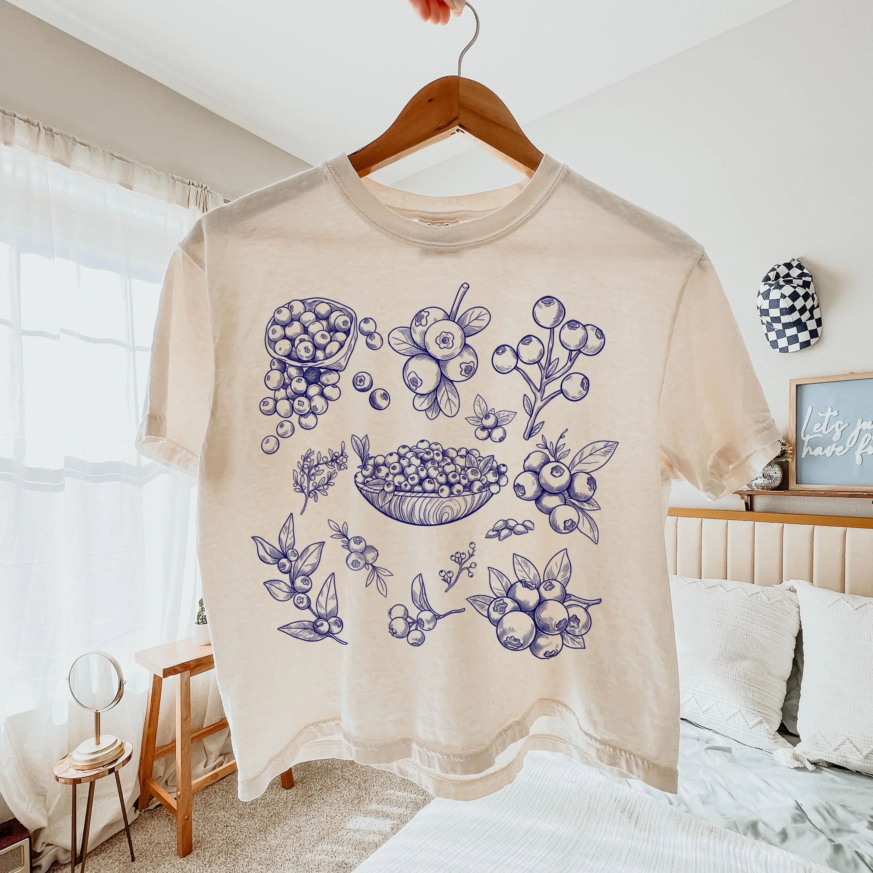 Comfort Colors Blueberries Boxy Tee Cottagecore Fruit Shirt Botanical Garden Tee Farmer's Market Tshirt Blueberry Crop Top