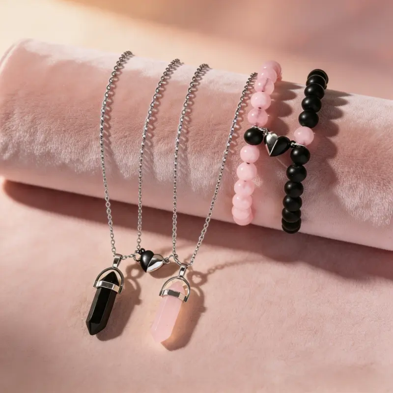4PCS  Matching Couple Jewelry Set - Magnetic Heart Necklaces & Beaded Bracelets, His & Hers Coordinate Accessories, Perfect Gift for Long-Distance Relationships