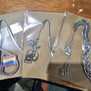 JoJo's Book Hooks