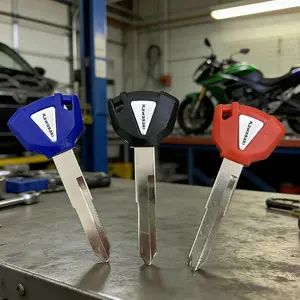 For Kawasaki ZX6R ZX9R ZX10R ZX12R ZX14R Ninja ER6N ER6F ER6R KLE650 Motorcycle Key Uncut Blade Blank Keys Chip Accessories