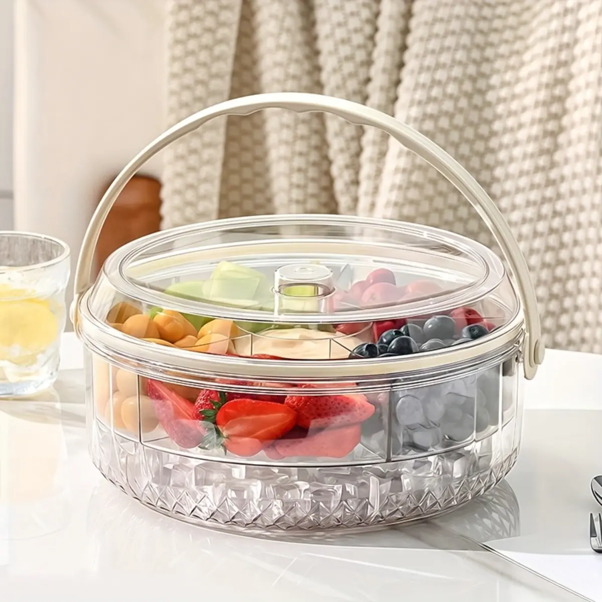 Clear Lidded Divided Chilled Tray, Vegetable and Fruit Serving Platter with Dip Section, Portable Fridge Cooling Storage Basket for Snacks, Sushi, Shrimp, Deli Treats, Outdoor Gatherings, Travel Takeout and Food Delivery, Transparent Lid Container