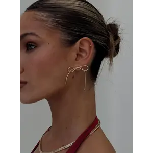 Finnian Earrings Gold