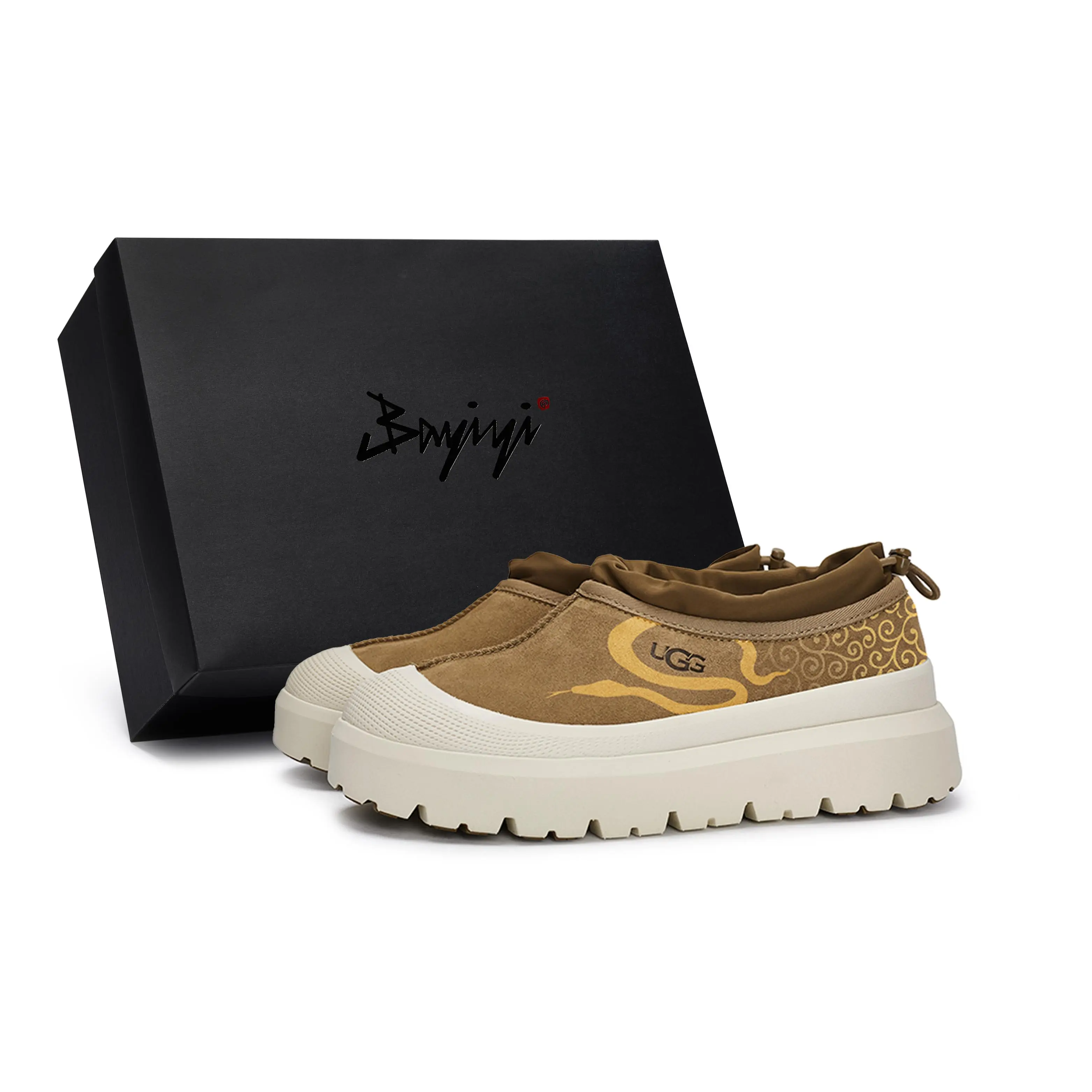 UGG 811 Custom Sneakers with Snake Pattern Design, Special Box, Hand-Painted, Low-Top Casual Shoes for Men and Women in Chestnut Brown Trending Shoes, House White Official Shoes to Get / Maison Mihara