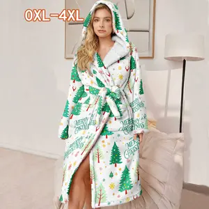 Plus Size Hooded Bathrobe for Women, Soft Plush Robe with Christmas Tree Pattern, Perfect Gift for Mother and Wife