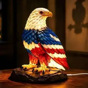 Patriotic Eagle Resin Ornament, Decorative Figurine, Statue Ornament, Decorative Statues, Home Atmosphere Decorative Lamp, Creative Handicraft, Festival Gift, Unique Indoor Decoration