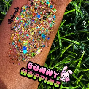 LOOSE GLITTER BUNNY HOPPING