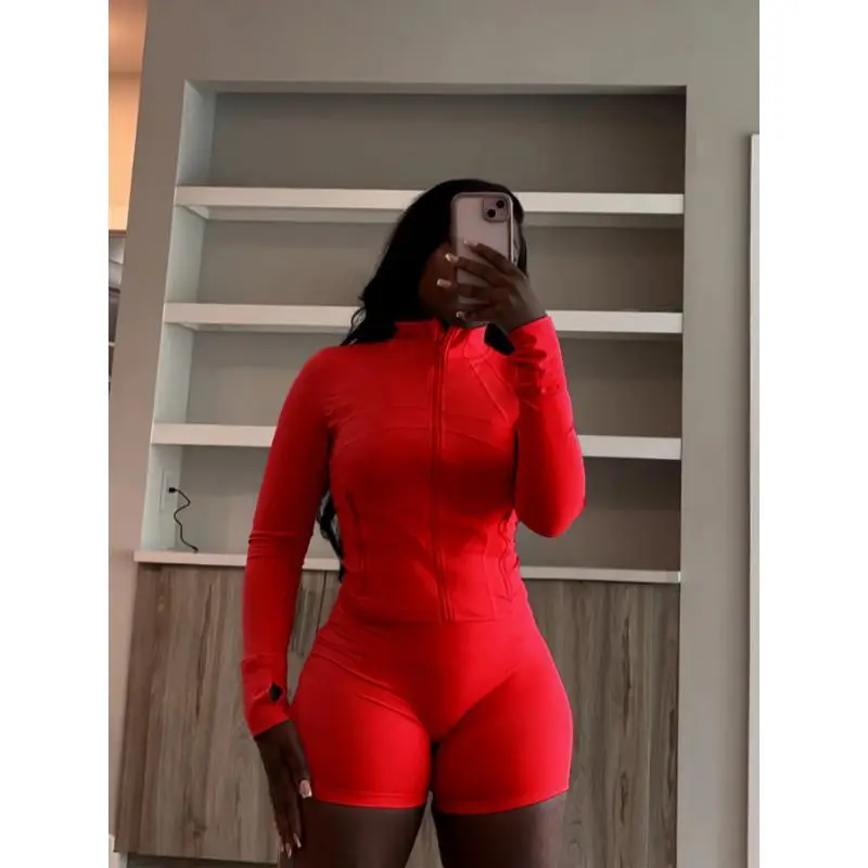 HR24068 7_Red