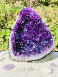 1PC Stunning Large Rare Purple Crystal Cluster Geode Quartz Crystal - Druzy High Quality Mineral Crystal Rock Collection, Loose Gemstones, Perfect Home Decorative Art Collect, Unique Holiday Gifts, Crystal Enthusiasts, Natural Crystal Geode.