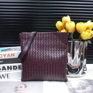 Pre-owned Bottega Veneta Calfskin Shoulder Bags Burgundy Shoulder Bag T10322801