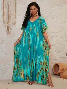 Plus Size Tie Dye Print Batwing Sleeve Split Hem Tunic Dress, Boho Casual V Neck Half Sleeve Dress for Summer Beach Vacation, Women's Plus Size Clothing for Daily Wear