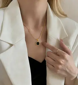 Titanium Steel Non-Tarnish Geometric Lucky Square Black Pendant Bead Chain Necklace, Adjustable Length Fashion Statement Shapes Necklace for Besties, Daily Wear, Adjustable Length Necklaces, Bead Chain Necklaces