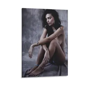 Emily Ratajkowski's Sexy Canvas Ideal Wall Art Print for Modern Family Bedroom, A Captivating Poster Canvas Poster Bedroom Decor Sports Landscape Office Room Decor Gift Frames Ornaments
