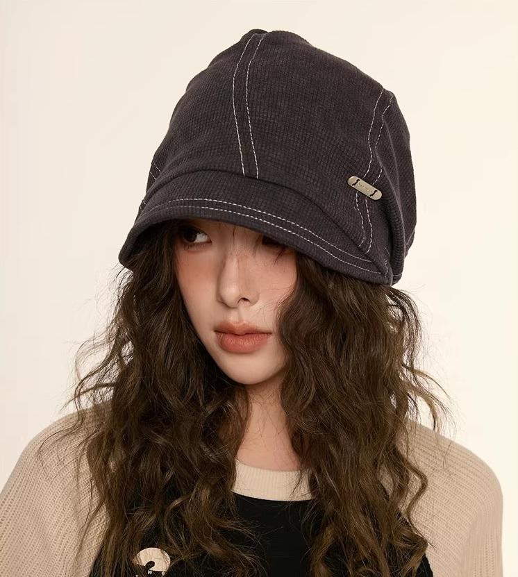 Retro-style Fisherman's Hat for Women Black Casual Street Style Flattering Slimming Pile Beanie Perfect for Autumn Winter