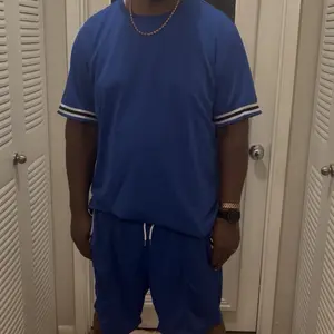 Two-Piece Set Men's Contrast Binding Tee & Drawstring Waist Shorts Set, Quality and Comfort Casual Short Sleeve Round Neck T-shirt & Pocket Track Shorts, Summer Outfits Clothes Set for Men