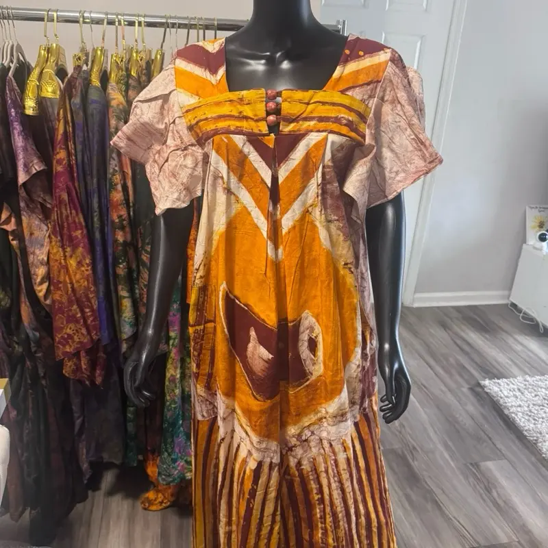 Women's Short Sleeve Traditional Batik Dress with Colorful All Over Print, Casual Flowing Cut for All Seasons
