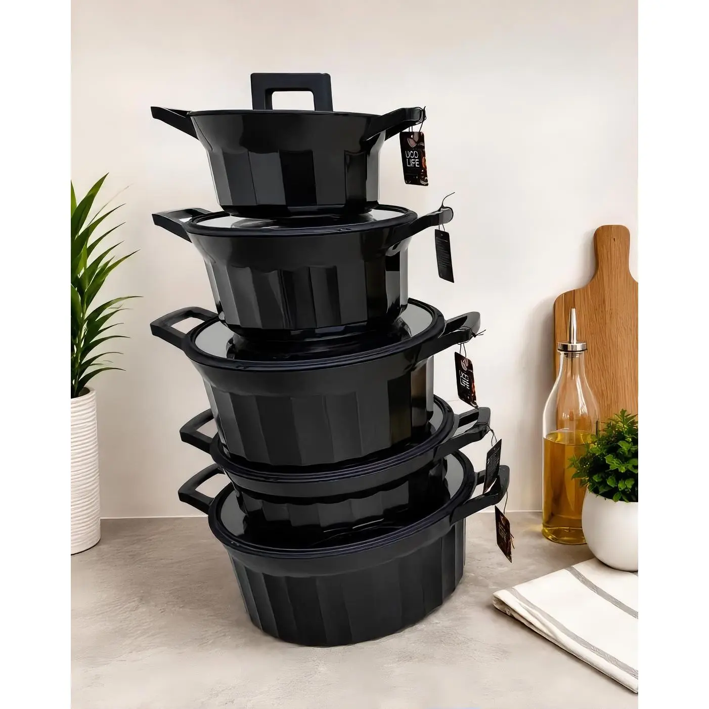 Black Stackable Cookware Set - 5-Piece Non-Stick Pots & Pans with Lids for Easy Storage and Cooking