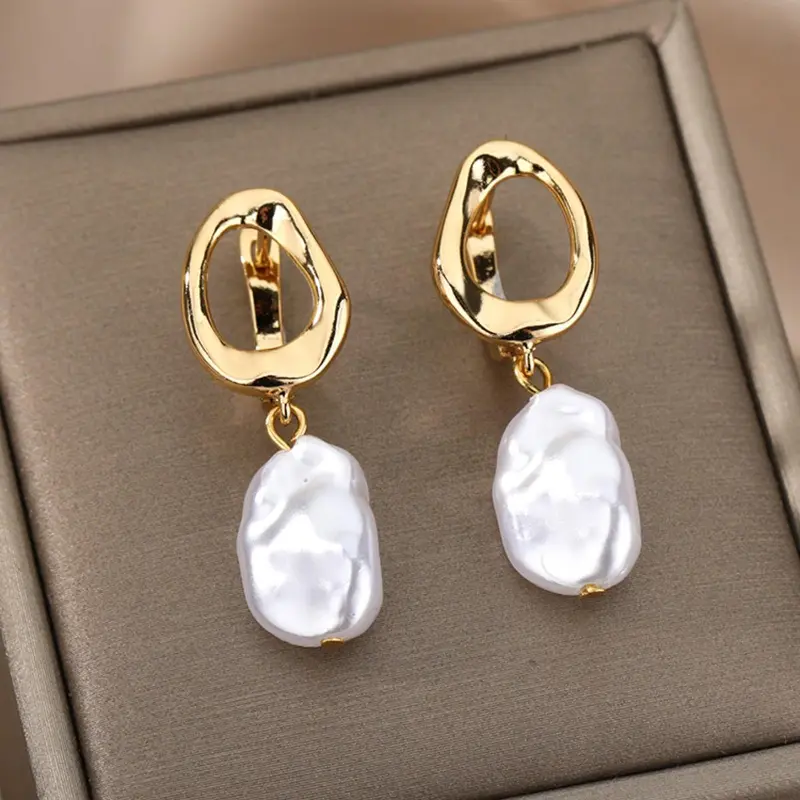 1 Pair Women's Elegant Faux Pearl Decorated Dangle Earrings, Exquisite Trendy Drop Earrings, Fashionable Jewelry for Women for Party Decoration, Fashion Chic Accessories, Chic Gorgeous Jewelry, Dangling Earrings