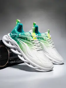 Plus Size Men's Blue-White Gradient Blade Running Shoes, Cool Sport Style, Gradient Print + Hollowed-Out Blade Sole + Breathable Mesh, Light & Bouncy Fit, Plus Size Friendly , Ideal for Daily Running & Commuting Scenarios, Breathable Running Sneakers