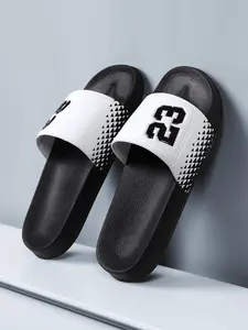 2026 Summer New Couples' Fashion Slippers, Available in Black, White, and Red. Trendy Outdoor Breathable One-Piece Slippers, Must-Have for Travel, Beach, and Seaside!