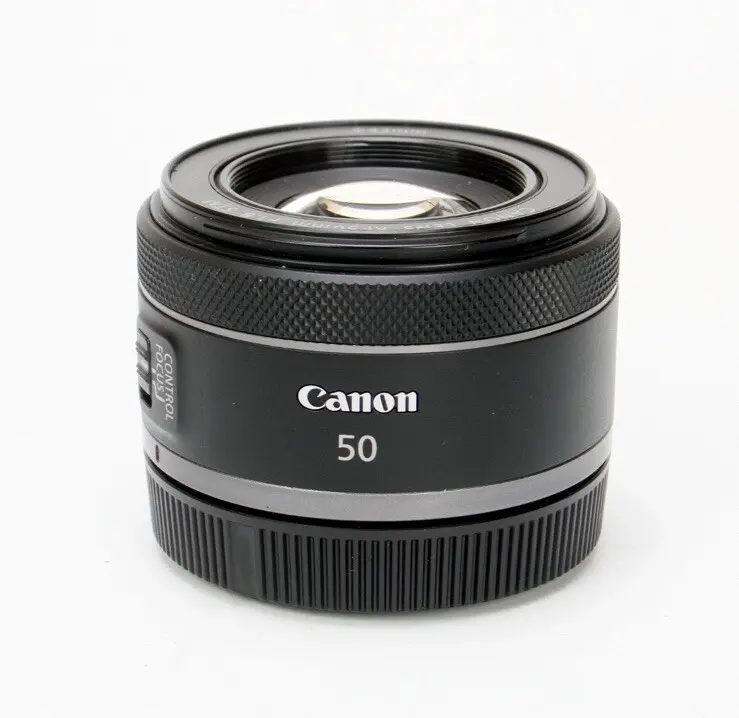 Canon RF 50mm f/1.8 STM Lens Canon RF 50mm f/1.8 STM Lens